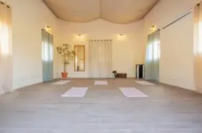 Sala de yoga de la Casona de Cefontes
